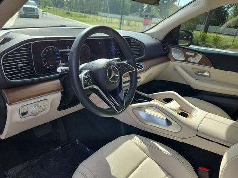 Used 2024 Mercedes-Benz GLE 450 4MATIC image 15