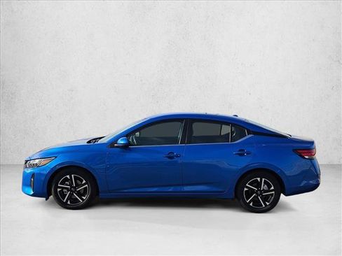 Used 2024 Nissan Sentra SV FWD image 8