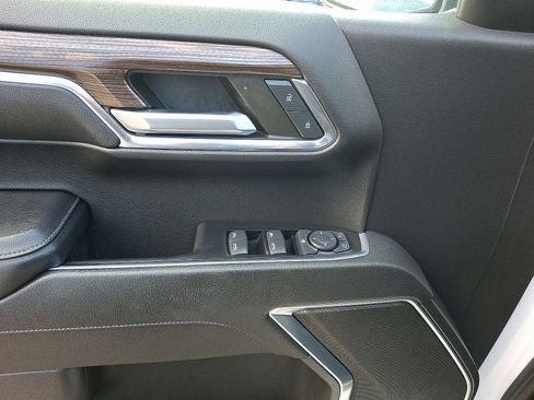 Used 2023 Chevrolet Silverado 1500 LT image 13