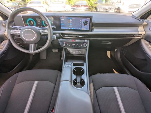 Used 2024 Hyundai Sonata SEL FWD image 48