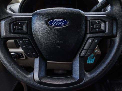 Used 2022 Ford F250 XL w/ STX Appearance Package AWD/4WD image 12