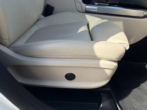 Used 2021 Mercedes-Benz GLB 250 image 16