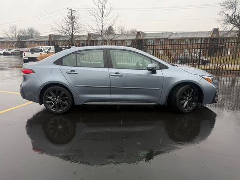 Used 2023 Toyota Corolla SE w/ Carpet Mat Package (TMS) image 8