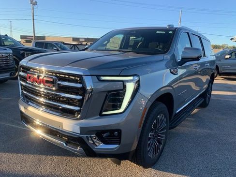 New 2026 GMC Yukon XL Elevation image 8