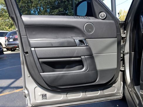 Used 2017 Land Rover Range Rover Sport HSE Dynamic image 38