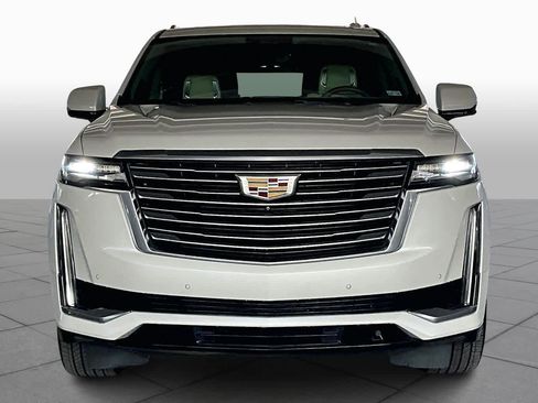 Used 2021 Cadillac Escalade Premium Luxury Platinum w/ Heavy-Duty Trailer Package image 3