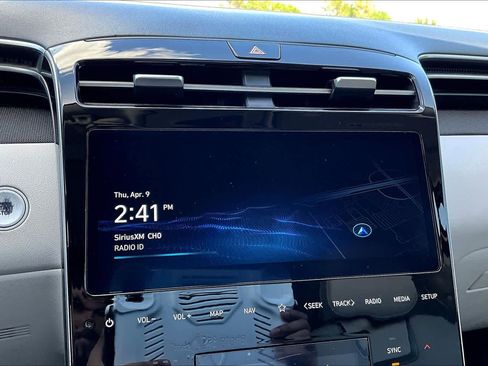 Used 2024 Hyundai Tucson Limited image 34