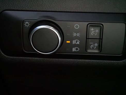 Used 2025 Ford Escape ST-Line AWD/4WD image 29