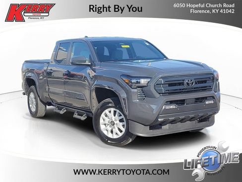 Certified 2025 Toyota Tacoma SR5 image 1