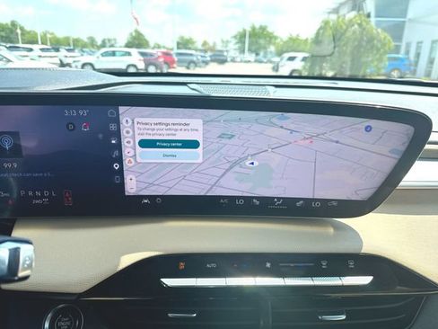 Used 2026 Buick Enclave Preferred w/ Power Package AWD/4WD image 14