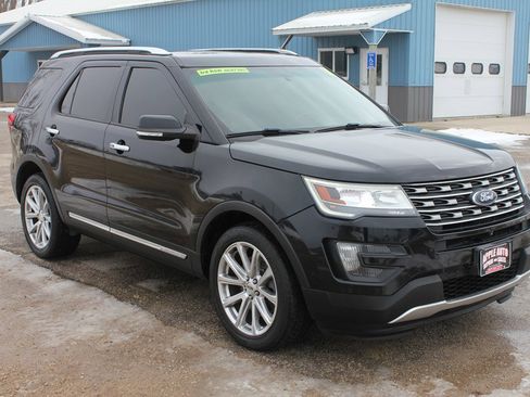 Used 2016 Ford Explorer Limited image 4