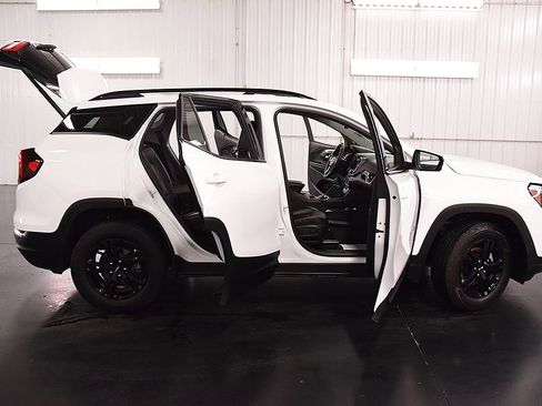 Used 2023 GMC Terrain AT4 w/ LPO, Floor Liner Package image 33