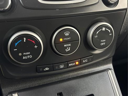 Used 2012 MAZDA MAZDA5 Grand Touring image 37