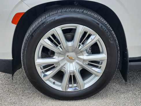 Used 2021 Chevrolet Tahoe High Country AWD/4WD image 32