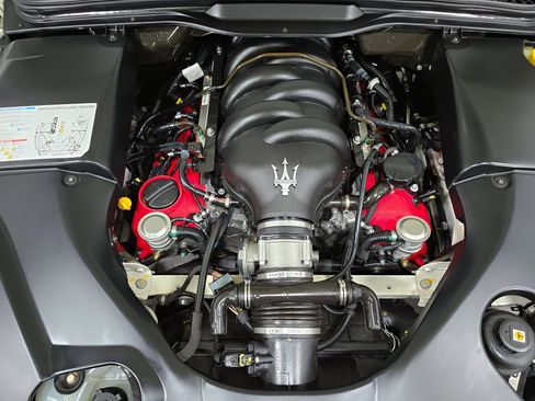 Used 2012 Maserati GranTurismo MC image 3