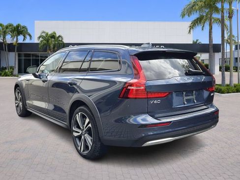 Certified 2024 Volvo V60 B5 Cross Country Plus w/ Protection Package Premier AWD/4WD image 5