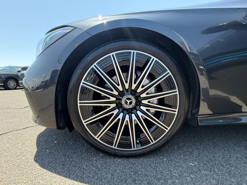 Used 2025 Mercedes-Benz CLE 300 4MATIC Coupe image 25