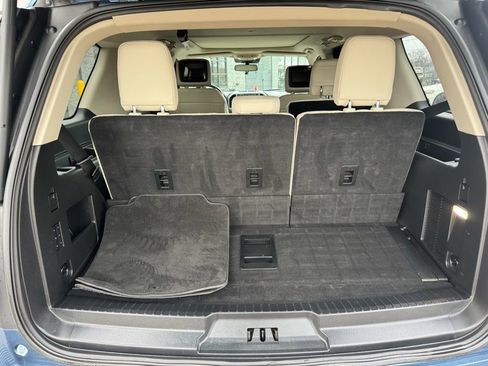 Used 2018 Ford Expedition Platinum image 47