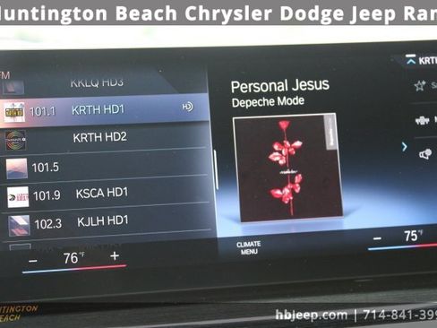 Used 2023 BMW X7 xDrive40i w/ M Sport Package image 21