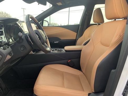 Used 2024 Lexus RX 350 Premium Plus image 16