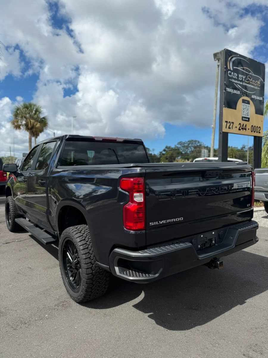 Used 2022 Chevrolet Silverado 1500 LT AWD/4WD image 7