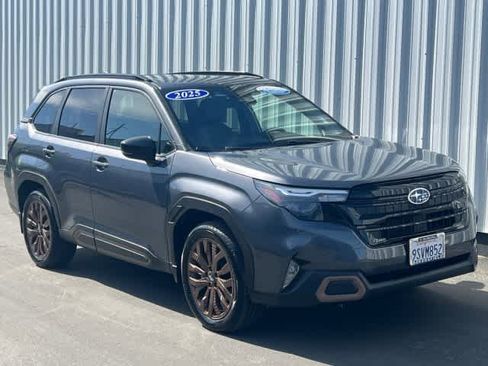 Used 2025 Subaru Forester Sport AWD/4WD image 8