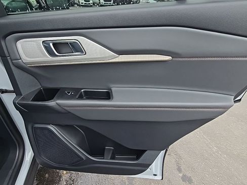 New 2026 Ford Explorer Active w/ Active Comfort Package image 44