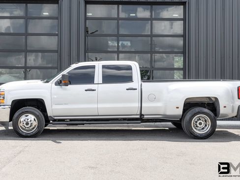 Used 2018 Chevrolet Silverado 3500 W/T w/ WT Fleet Convenience Package AWD/4WD image 4