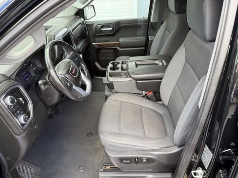 Used 2019 GMC Sierra 1500 SLE w/ SLE Value Package AWD/4WD image 8