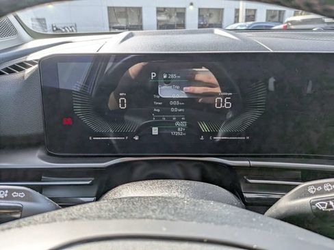 Used 2026 Kia Sportage EX w/ EX Panorama Roof Package FWD image 27