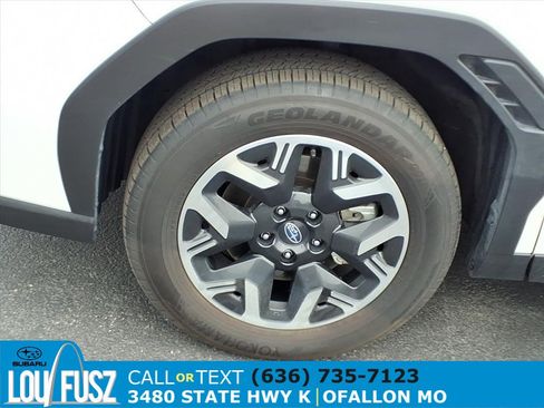 Used 2025 Subaru Forester Premium image 31