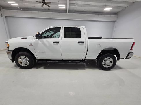 Used 2022 RAM 2500 Tradesman w/ Chrome Appearance Group AWD/4WD image 2
