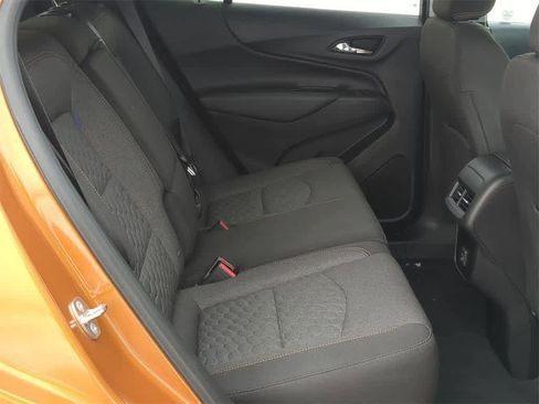 Used 2019 Chevrolet Equinox LT w/ Driver Convenience Package image 19