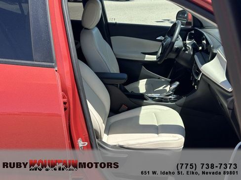 Used 2024 Buick Encore GX Sport Touring AWD/4WD image 27