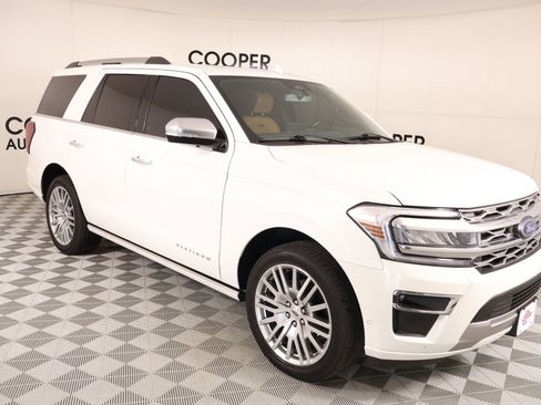 Used 2024 Ford Expedition Platinum AWD/4WD image 1