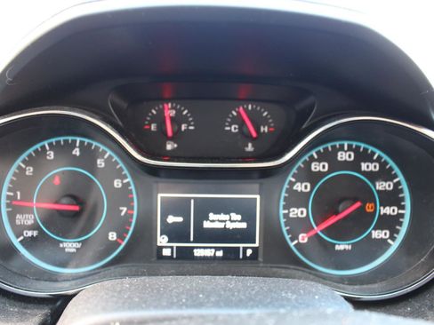 Used 2017 Chevrolet Cruze LS image 20