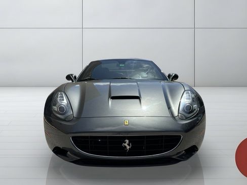 Used 2013 Ferrari California RWD image 5