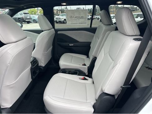 New 2026 Lexus TX 350 AWD image 24