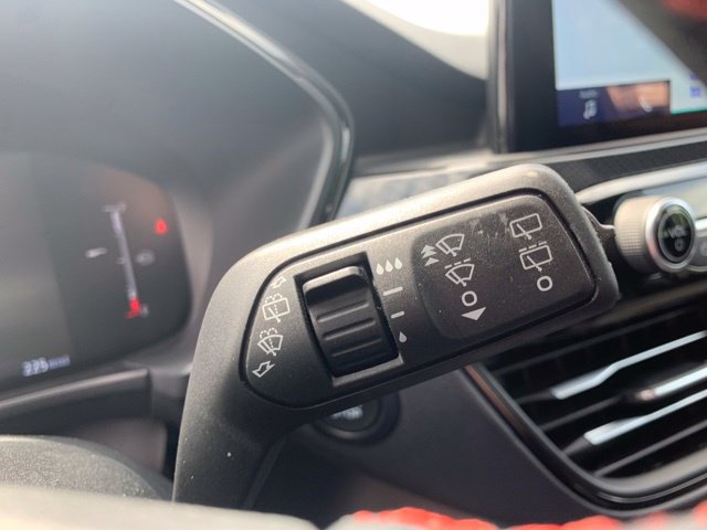 Used 2025 Ford Escape ST-Line AWD/4WD image 29
