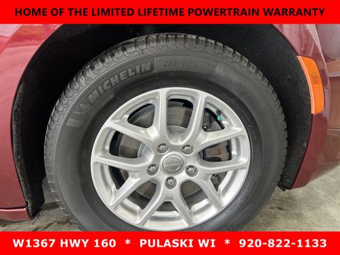 Used 2020 Chrysler Voyager Lxi image 2