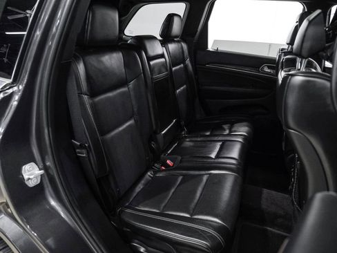 Used 2017 Jeep Grand Cherokee Overland w/ Jeep Active Safety Group RWD image 38