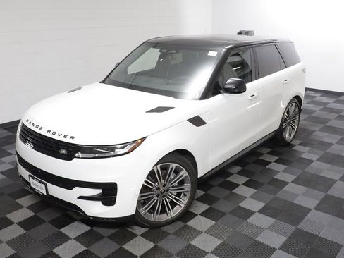 Certified 2025 Land Rover Range Rover Sport SE AWD/4WD image 2