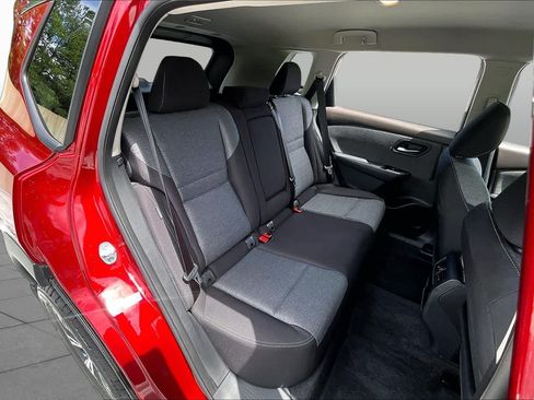Used 2023 Nissan Rogue SV FWD image 20