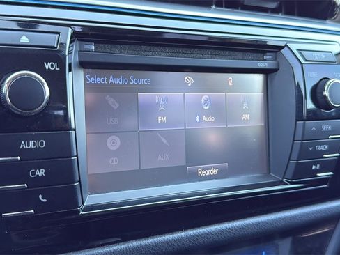 Used 2016 Toyota Corolla S image 21