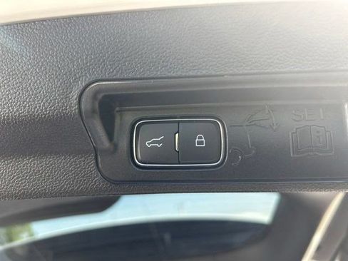 Used 2023 Ford Explorer 4WD image 44