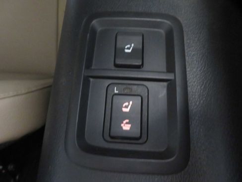 Used 2018 Toyota Sequoia Limited w/ Safety & Convenience Package AWD/4WD image 22