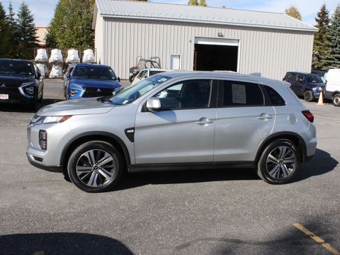 Used 2023 Mitsubishi Outlander Sport ES image 5