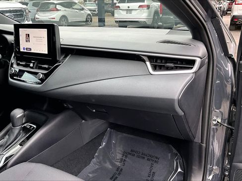 Used 2026 Toyota Corolla SE image 19