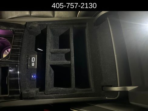 Used 2022 Cadillac Escalade ESV Sport image 17