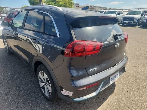 Used 2019 Kia Niro LX FWD image 10